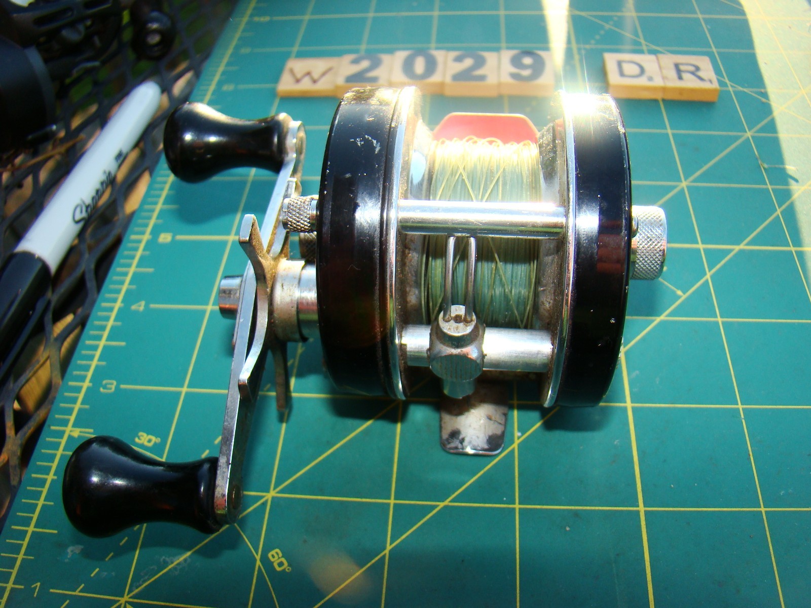 W2028 DR ABU GARCIA AMBASSADEUR 4600C RED THUMB BAR FISHING REEL