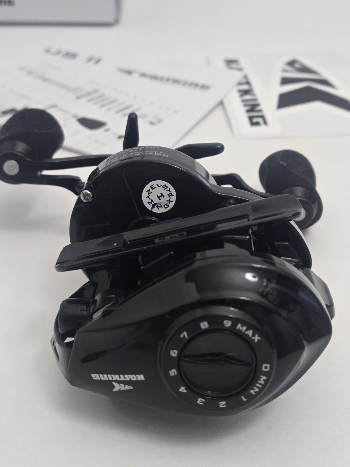 KastKing Spartacus II Baitcasting Fishing Reel 17.6lb Drag 7.2:1 Gear Ratio Left