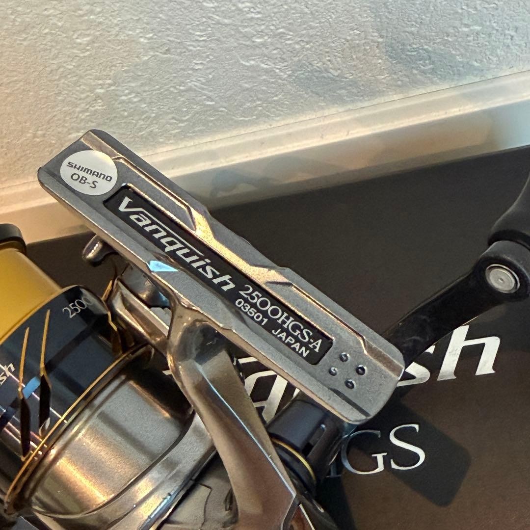 Shimano 16 Vanquish 2500HGS Spinning Reel With Manual