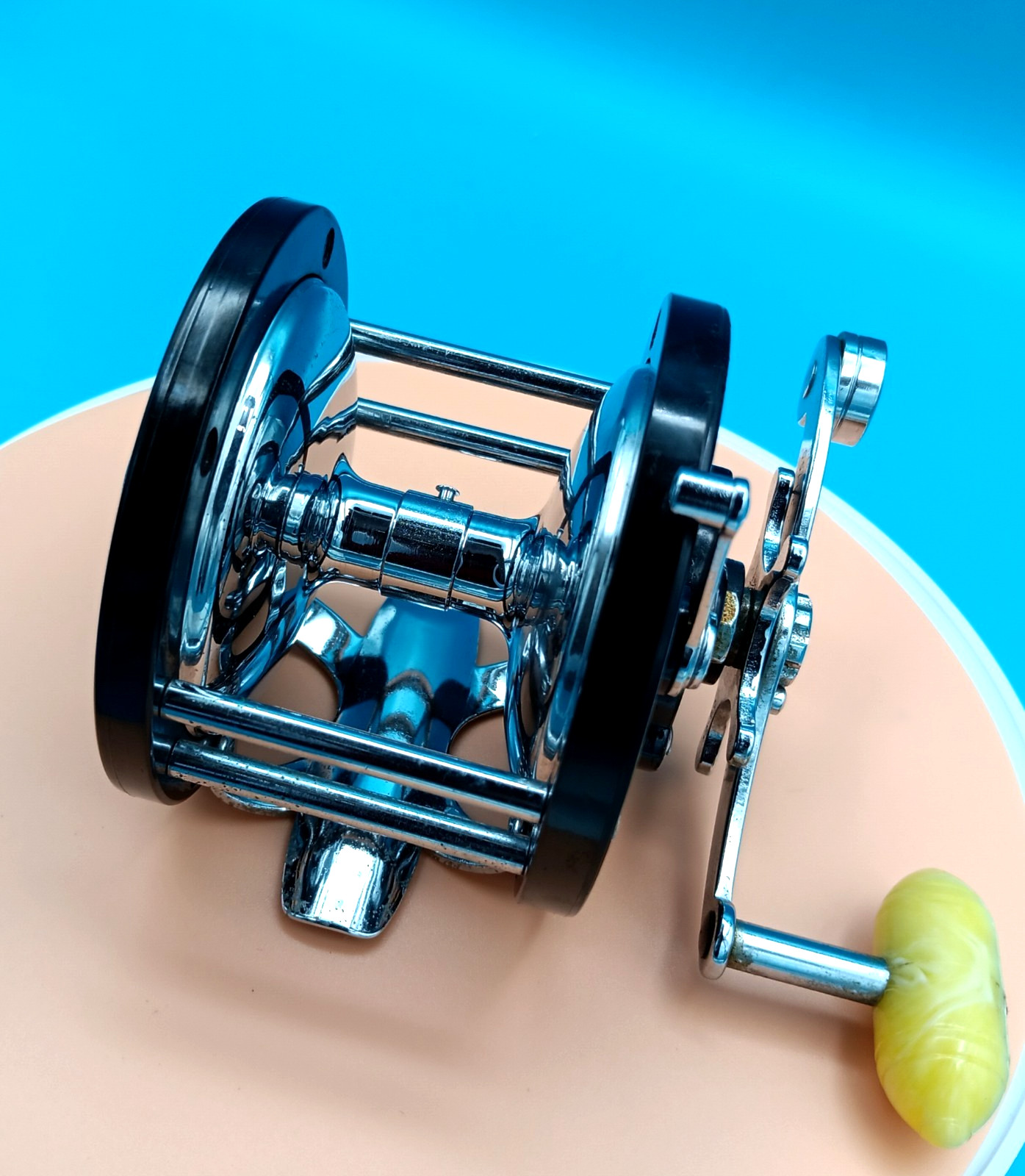 VTG Penn Delmar 285M Saltwater Fishing Reel Yello Handle~ Cleaned, Oiled, Tested