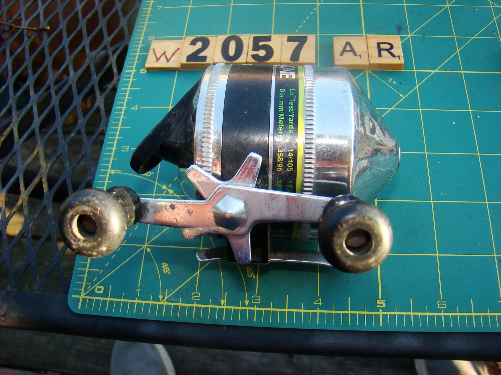 W2057 AR ZEBCO OMEGA ONE SPINCAST FISHING REEL