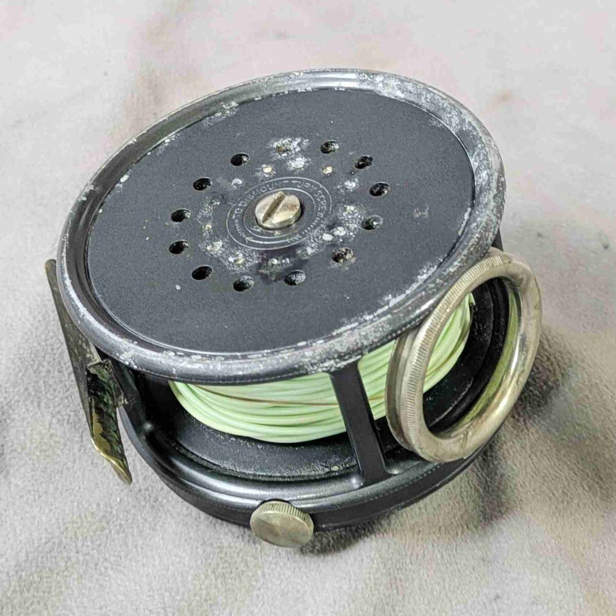 Hardy Perfect 3 3/4 Fly Reel with Farlow original D case. British vintage