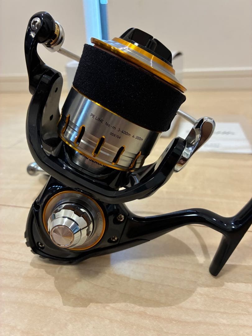Daiwa 16 BLAST 4500 Spinning Reel Fishing Equipment Gear Japan