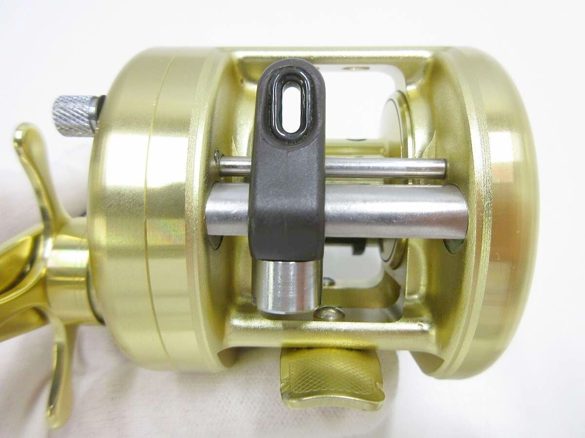 SHIMANO CALCUTTA 100XT Right Hand Baitcasting Reel CALCUTTA 100 XT