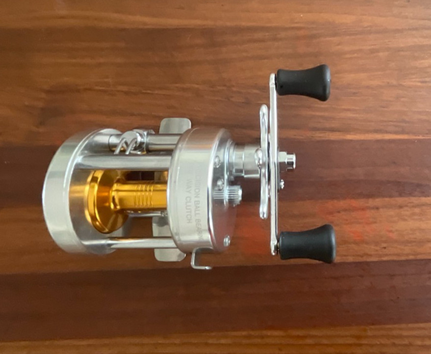 Ming Yang CL25 Silver Baitcast Fishing Reel Crappie Sunfish 3.8:1 Gear Ratio