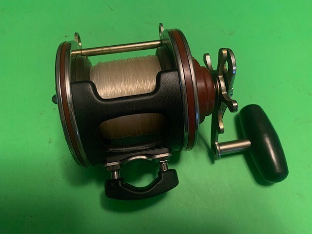 PENN SPECIAL SENATOR 113H 4/0 TROLLING FISHING REEL WITH THE ORIGINAL BOX