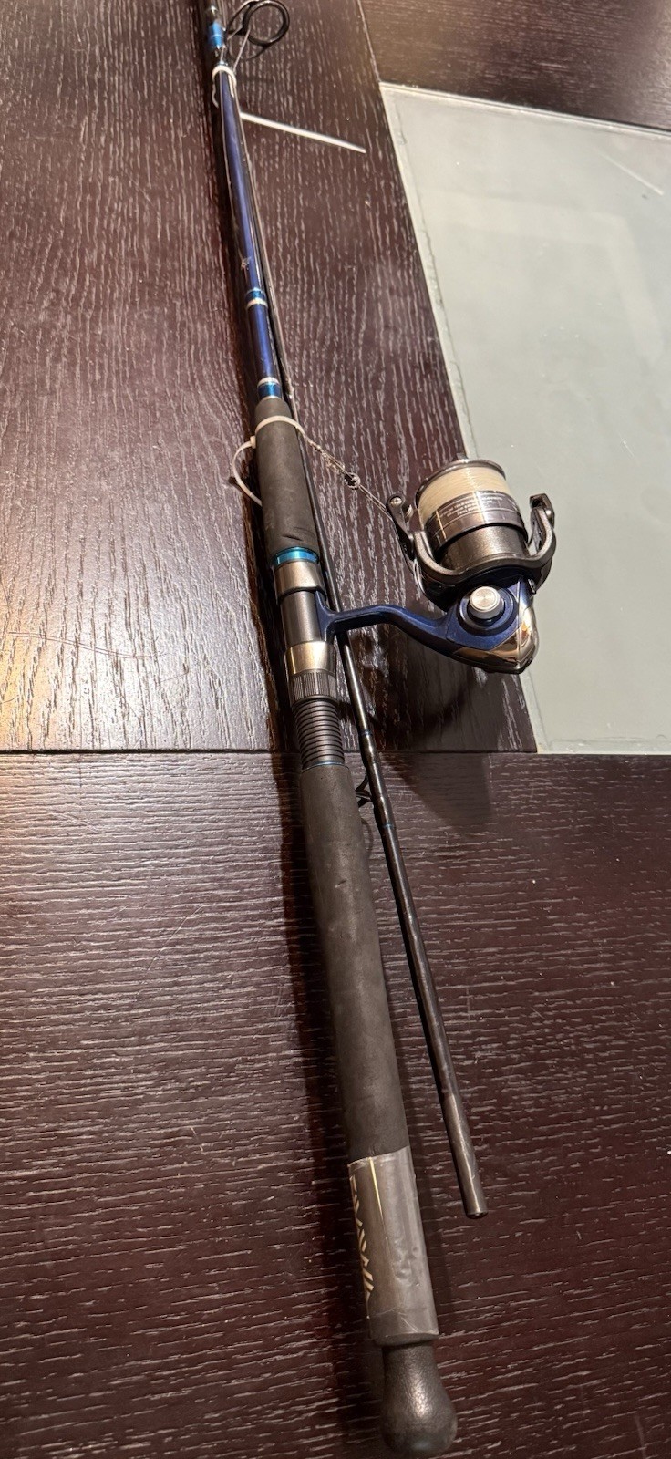 Daiwa 3Bi 4000 fishing pole rod & reel infinite anti reverse color black/blue