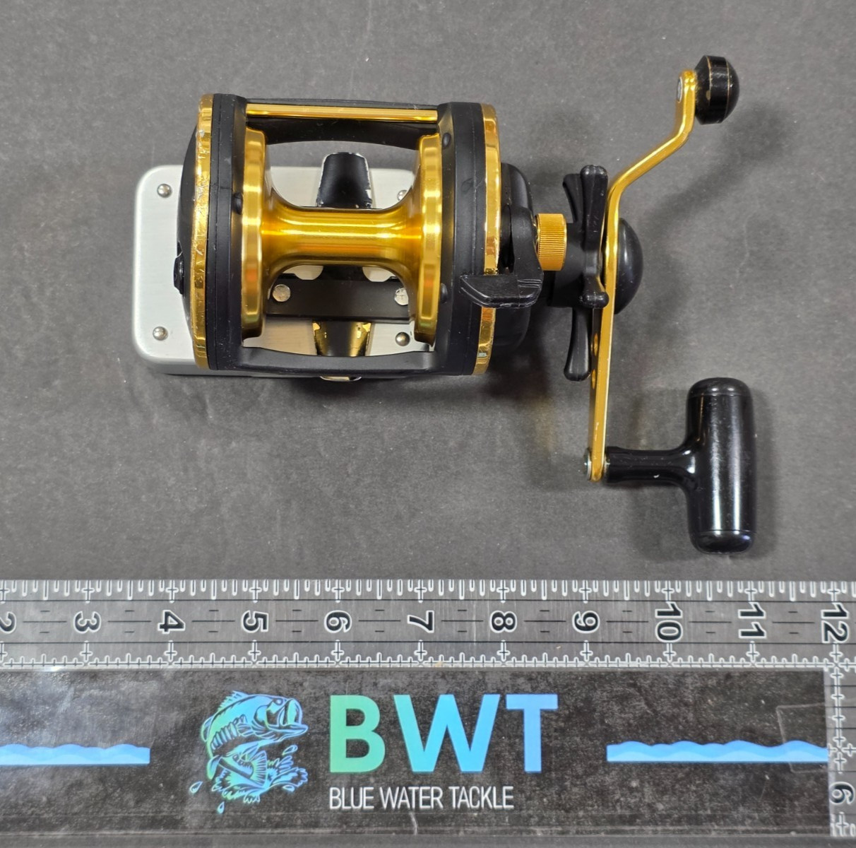 Daiwa SEALINE-X 40 HV Conventional Saltwater Baitcast Reel