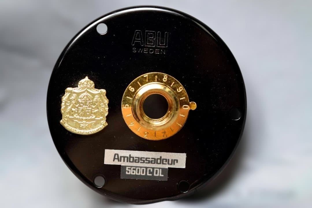 ABU Ambassadeur 5600CDL parts side plate 671084