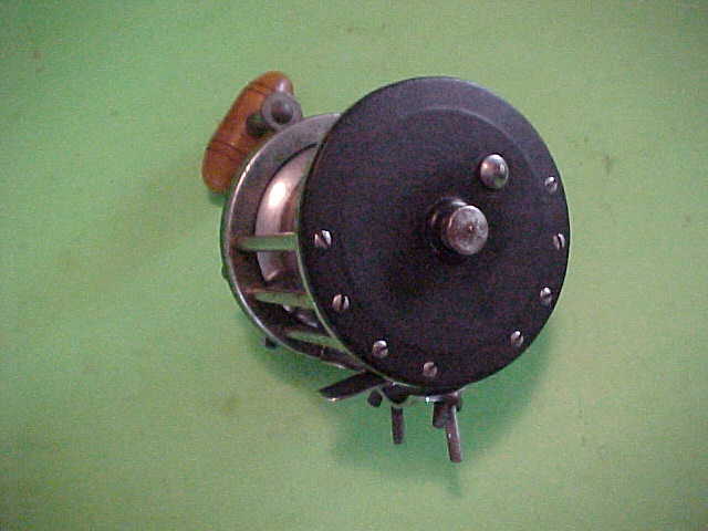 VINTAGE PENN LONG BEACH 67 CONVENTIONAL FISHING REEL ((0)) L@@K ((0))