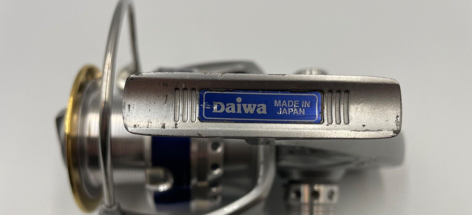 Saltiga Z6000 Daiwa Spinning Fishing Reel Both Handle Gear Ratio 4.3:1 Used