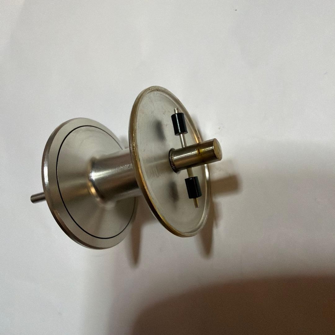 Shimano Bantam 100 Fishing Reel 4.7 Gear Ratio 218g Smooth Operation