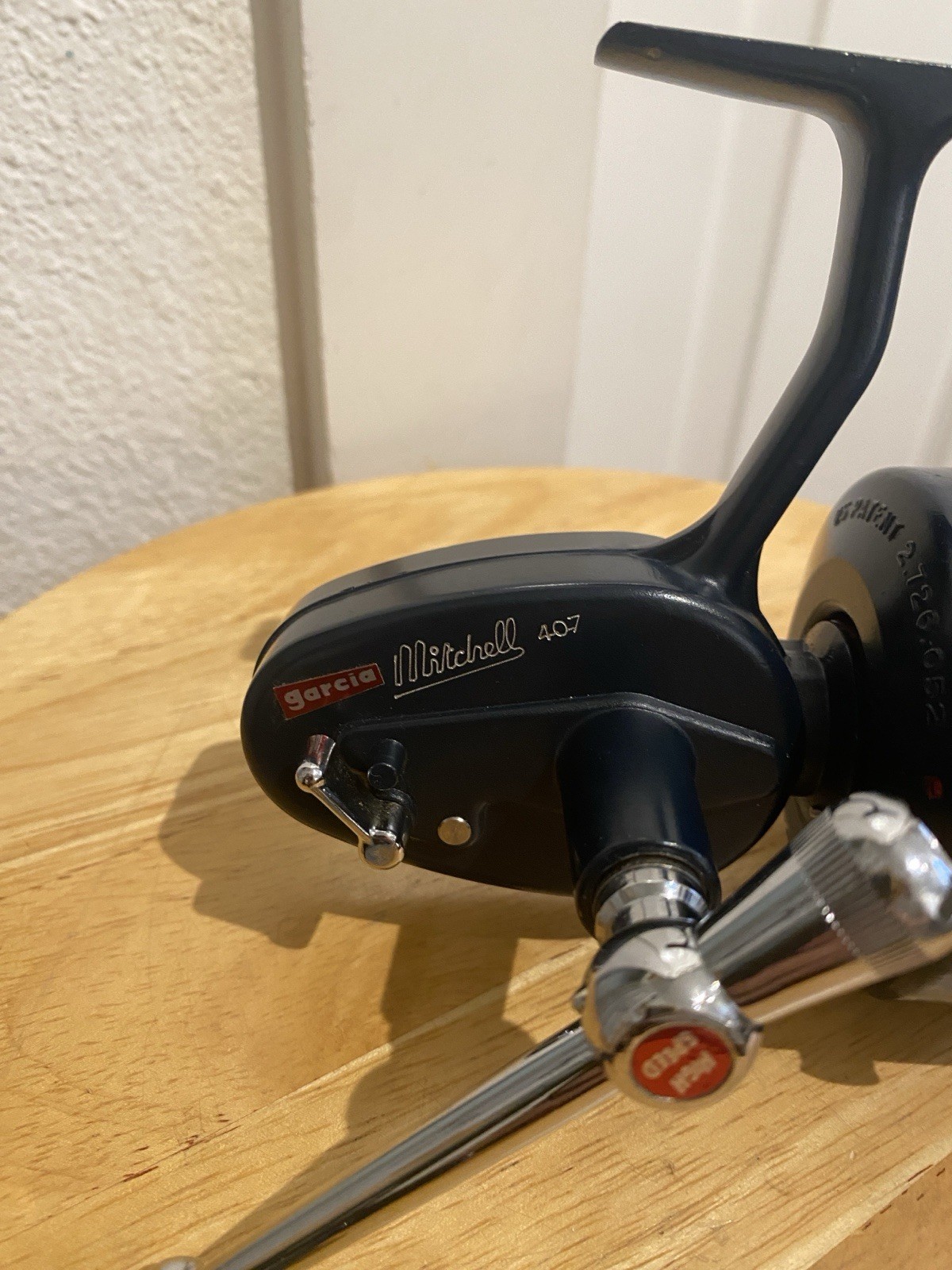 VINTAGE GARCIA MITCHELL 407 SPINNING REEL W/ZIP CASE & MANUAL BLUE LEFTY NICE!