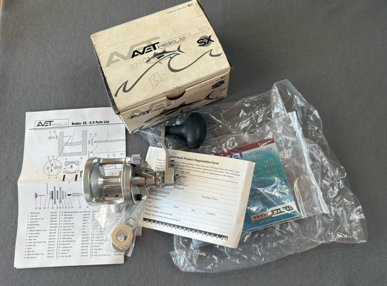 Avet SX6/4 2-Speed Lever Drag Casting Reel – SILVER – Right Hand SX-6/4
