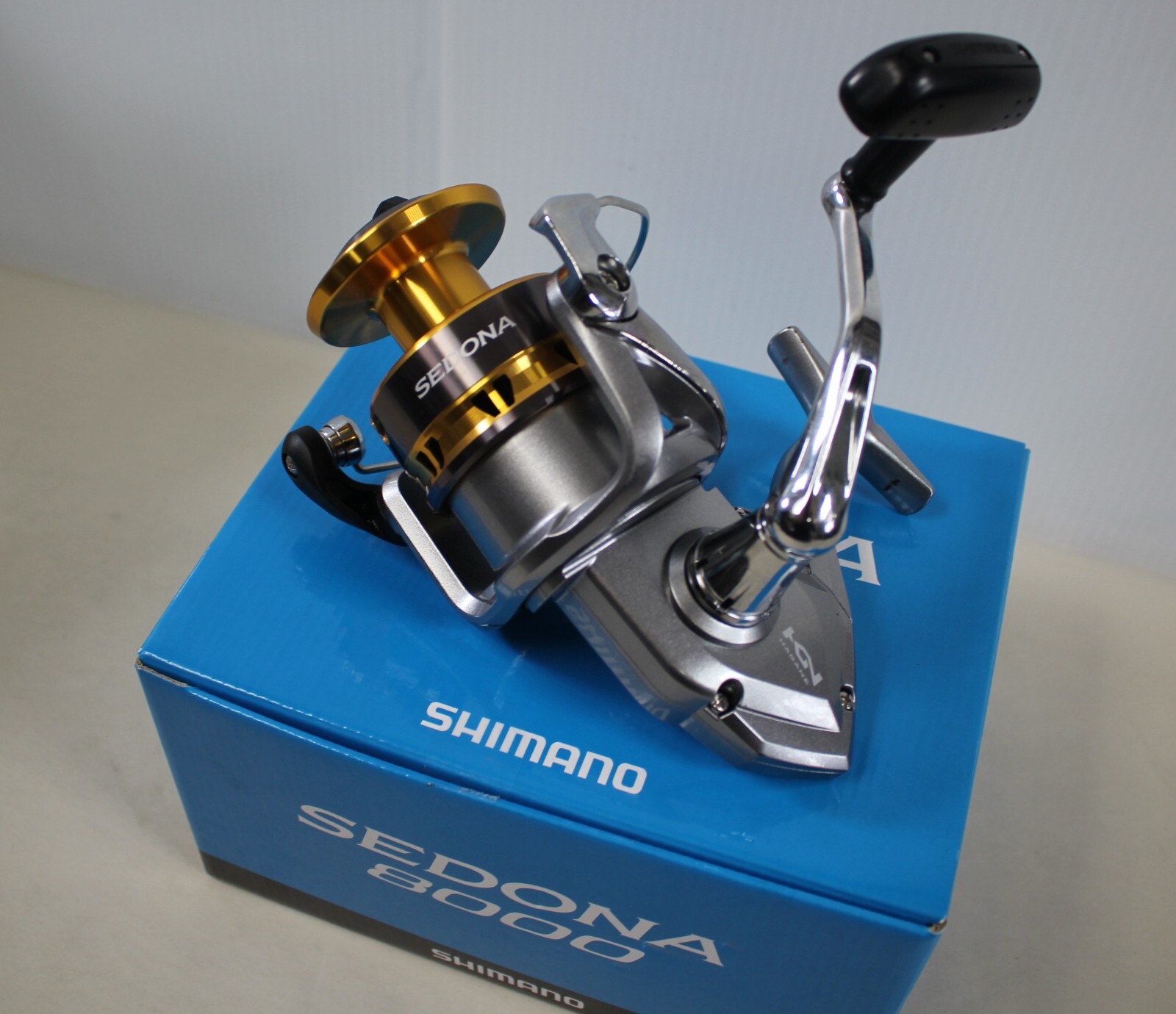 Shimano Sedona 8000 Spinning Reel Gold/Silver w/ Box – Highly Sought – US Seller