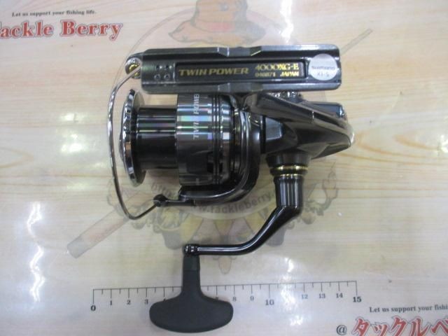 Shimano 24 Twin Power 4000XG Spinning Reel Used