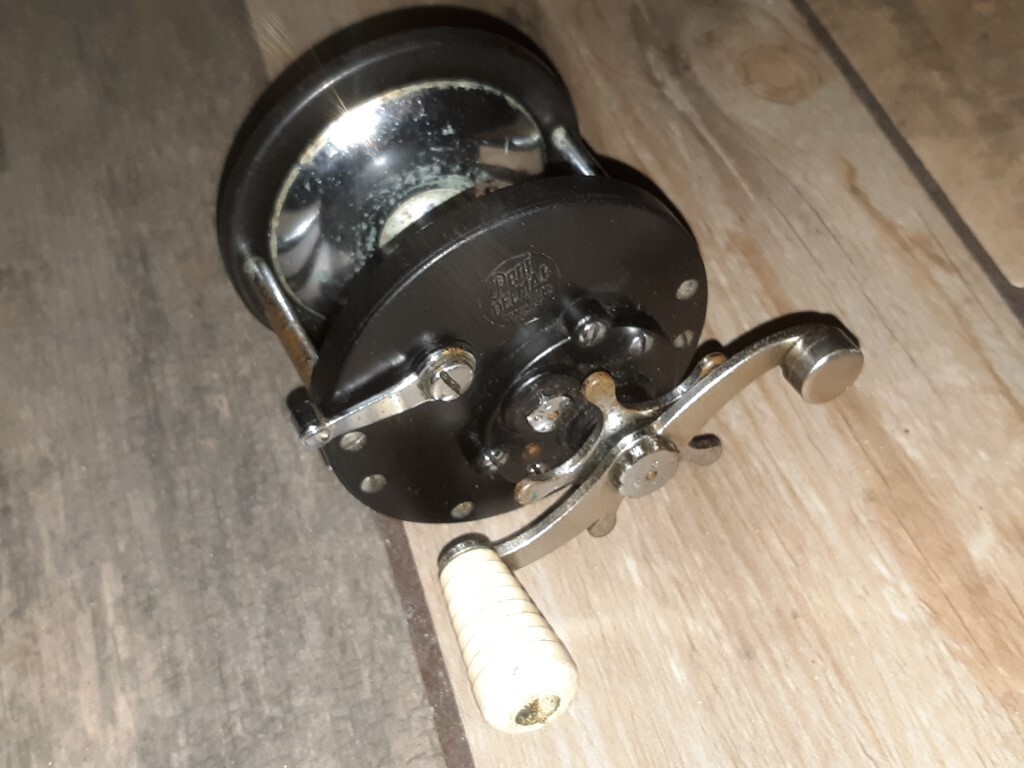 VINTAGE PENN DELMAR 285 FISHING REEL! WORKING! FREE SHIPPING!
