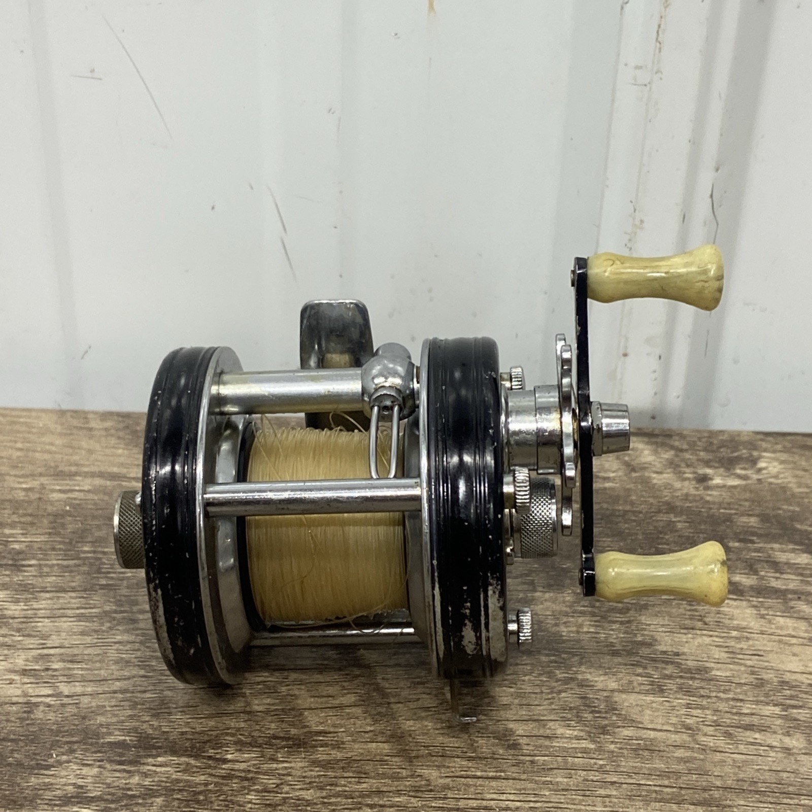 Abu Garcia Ambassadeur 5500C Fishing Reel High Speed Baitcasting Navy Sweden