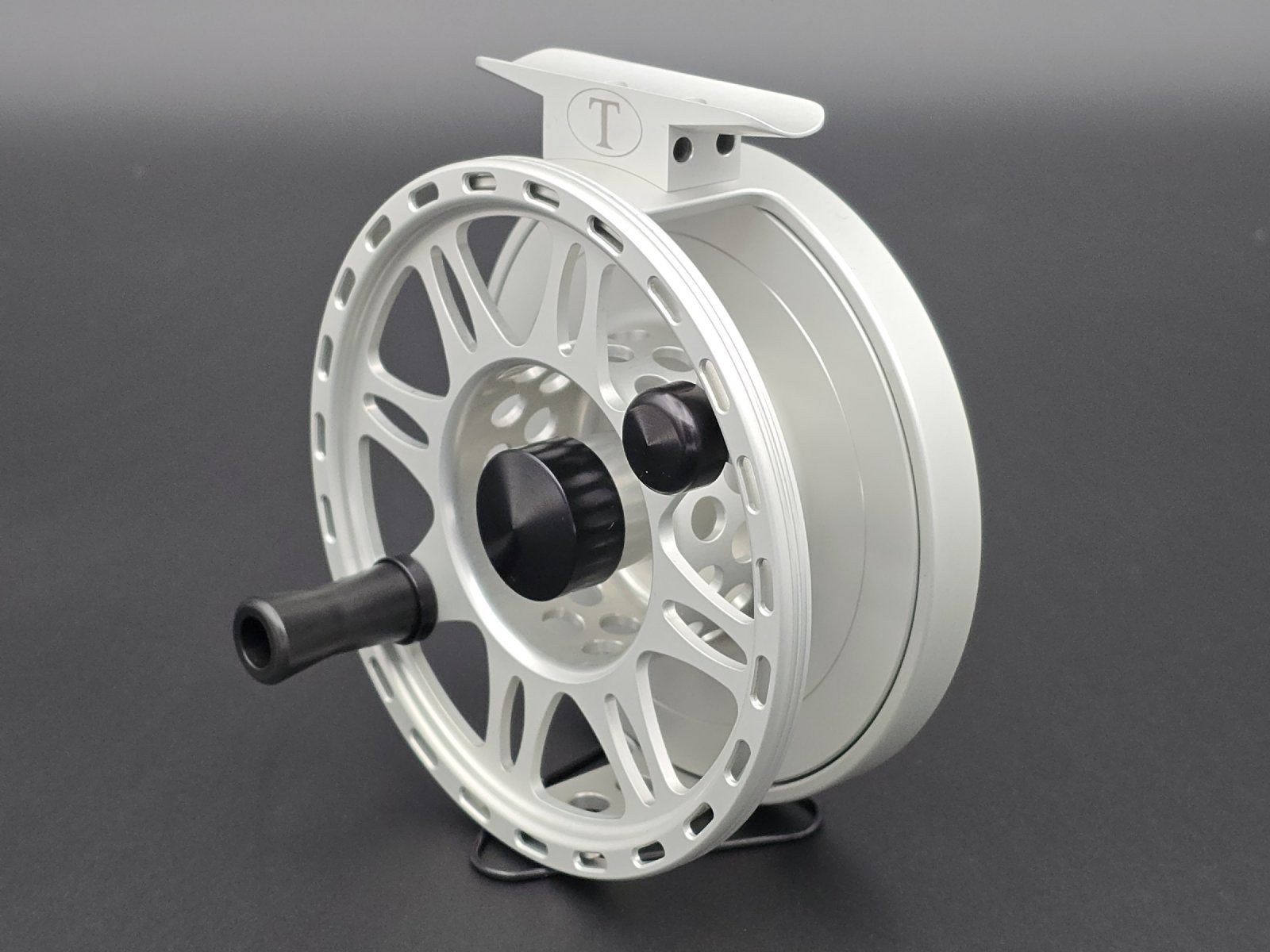Tibor Riptide Fly Reel – Color Frost Silver – New