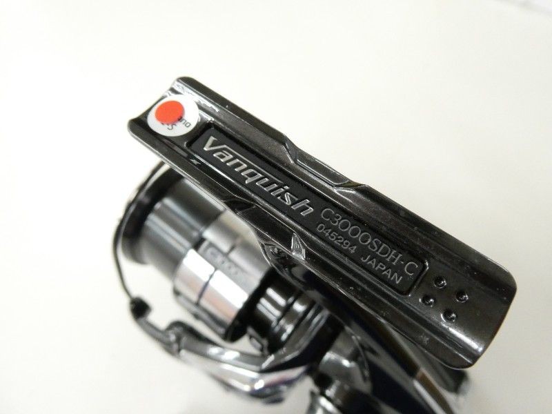 SHIMANO Spinning Reel 23 VANQUISH C3000SDH Gear Ratio: 5.1 Bass fishing Exc+++