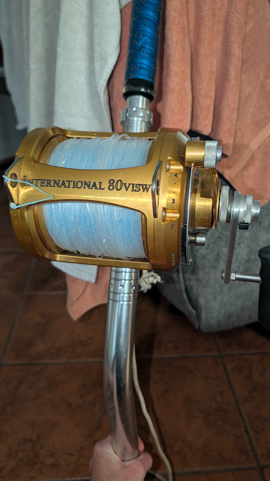 Penn International INT80VISW VIS 2 Speed Fishing Reel – Gold