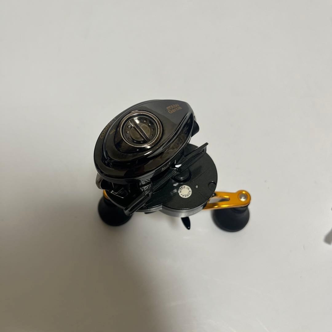 abu Garcia Revo Big Shooter Compact 8-L Baitcasting Reel from JAPAN USED