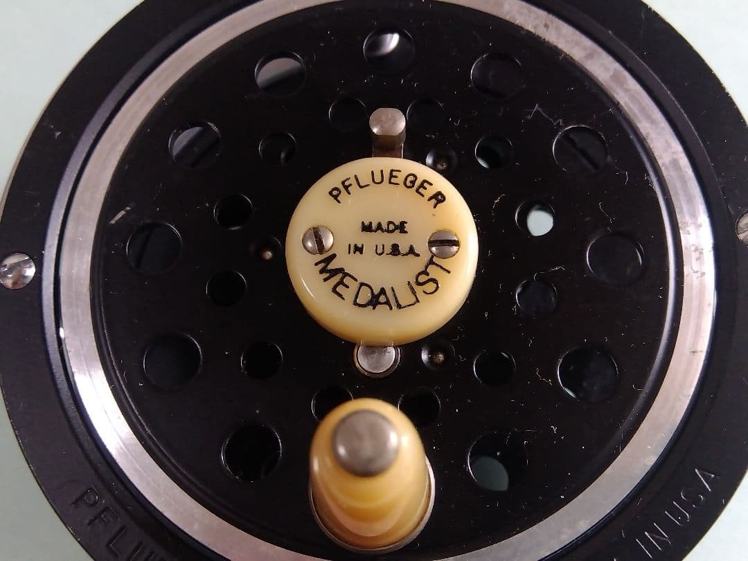 【Vintage】 Pflueger Medalist 1494DR