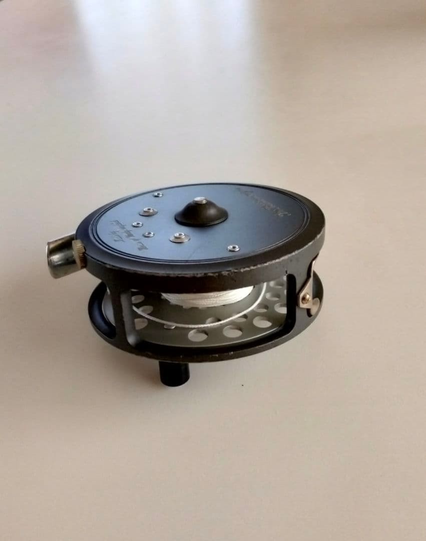 Hardy Lightweight Featherweight Fly Fishing Reel with Case England Excellent