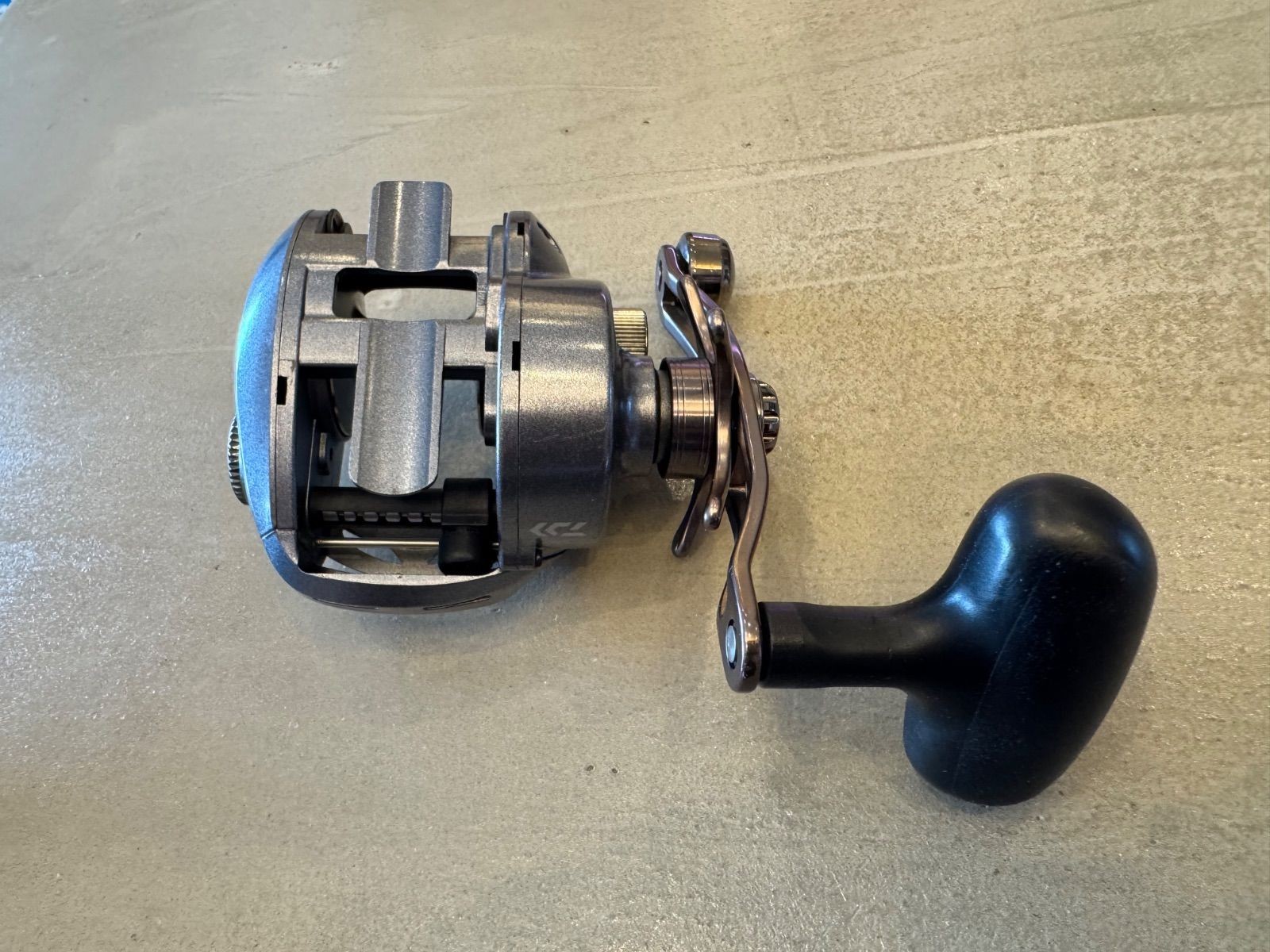 Daiwa LEXA 300HS-P USA Spinning Reel 7.1:1 gear 320g used