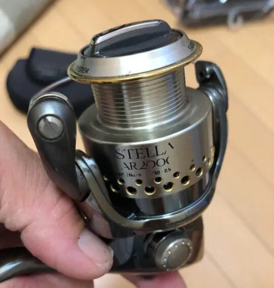 SHIMANO 01 STELLA AR2000 Spinning Reel Extremely Rare Good Cond From JAPAN F/S