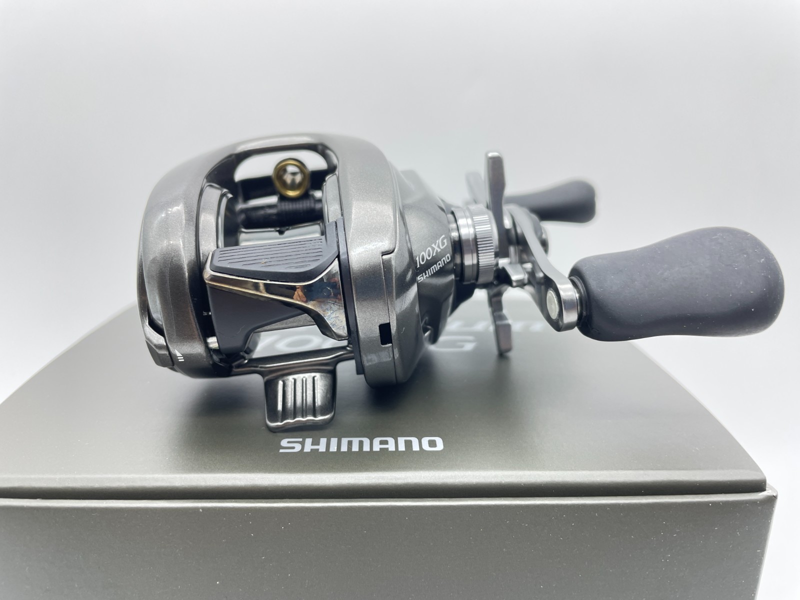 Shimano 23 Metanium 100XG Right Handed Baitcasting Reel New From Japan