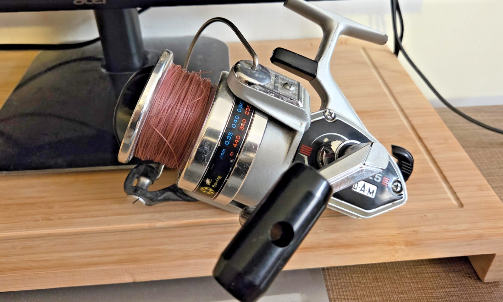 DAM SL5 LARGE STRONG VINTAGE REEL SAME SIZE DAIWA 9000C