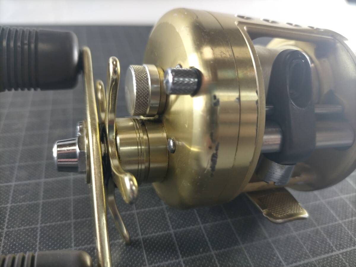 PE LINE BONUS SHIMANO Calcutta 100XT Right Japan Baitcast Ree Reel