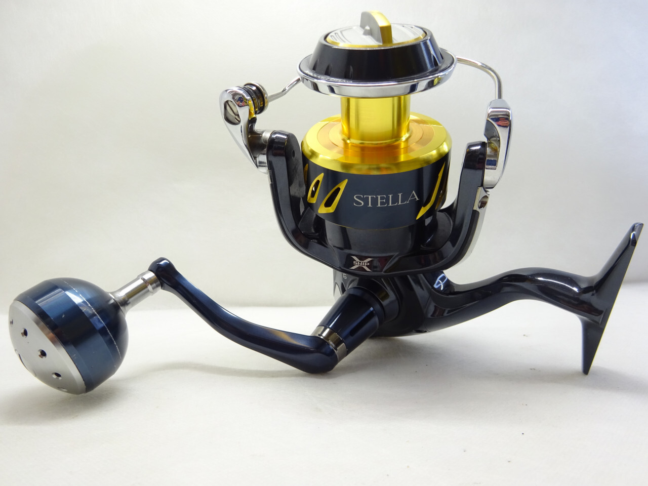 SHIMANO 13 STELLA SW 8000PG Spinning Fishing Reel Japan import