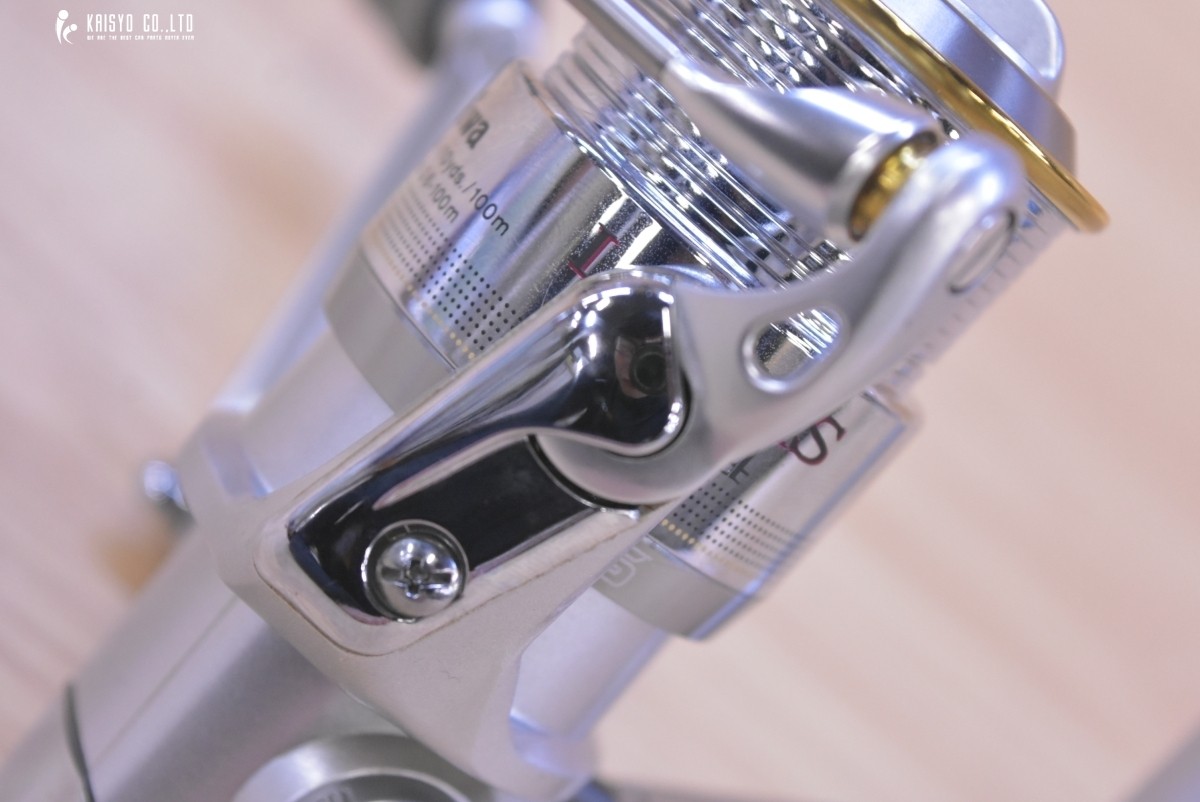 Daiwa LUVIAS 2506 Spinning Reel for Bass Trout Egging Excellent Condition