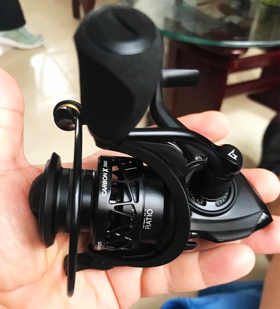 Piscifun Carbon X Spinning Reels -Carbon Frame and Rotor, Light to 5.1oz 10+1 BB