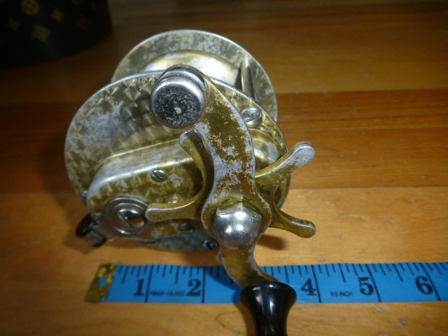 Vintage fishing reel Featherwate, San Francisco, New York, wood knob, good fish