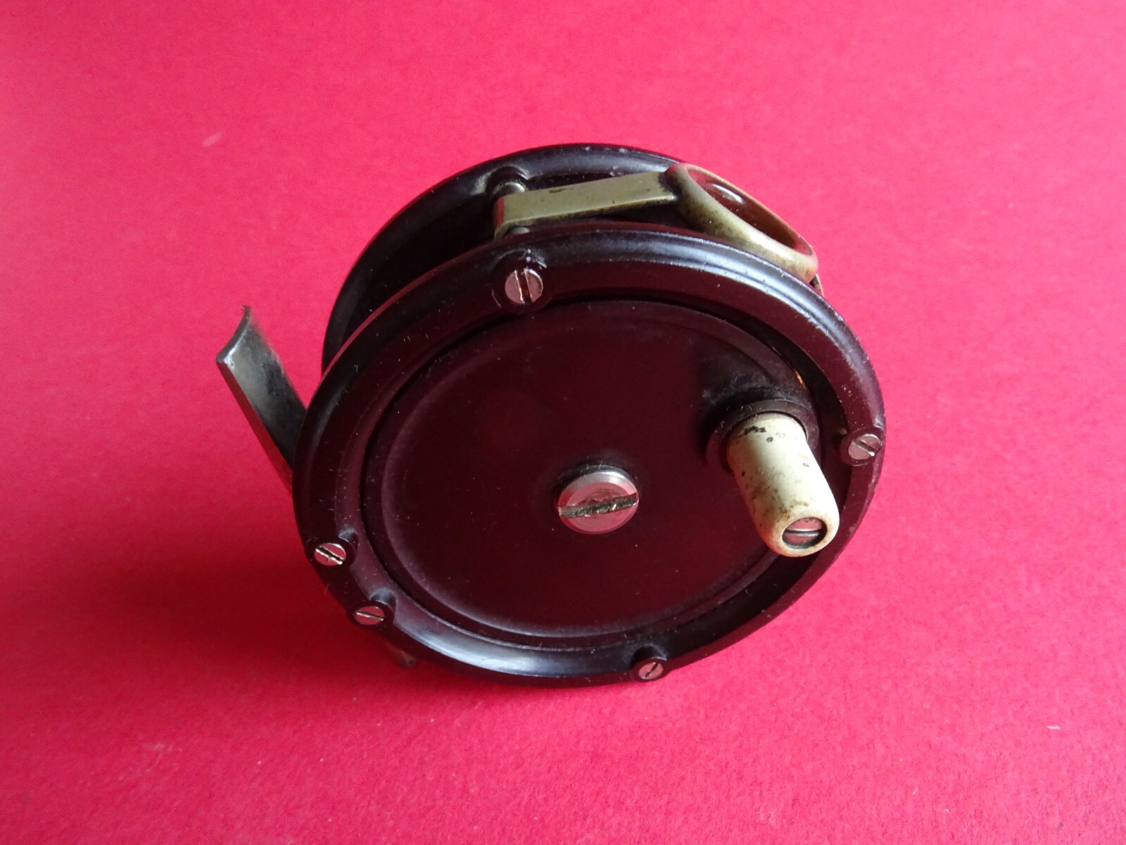 A GOOD VINTAGE 3″ ALLCOCK AERIALITE TROUT FLY FISHING FISHING REEL +AGATE GUARD