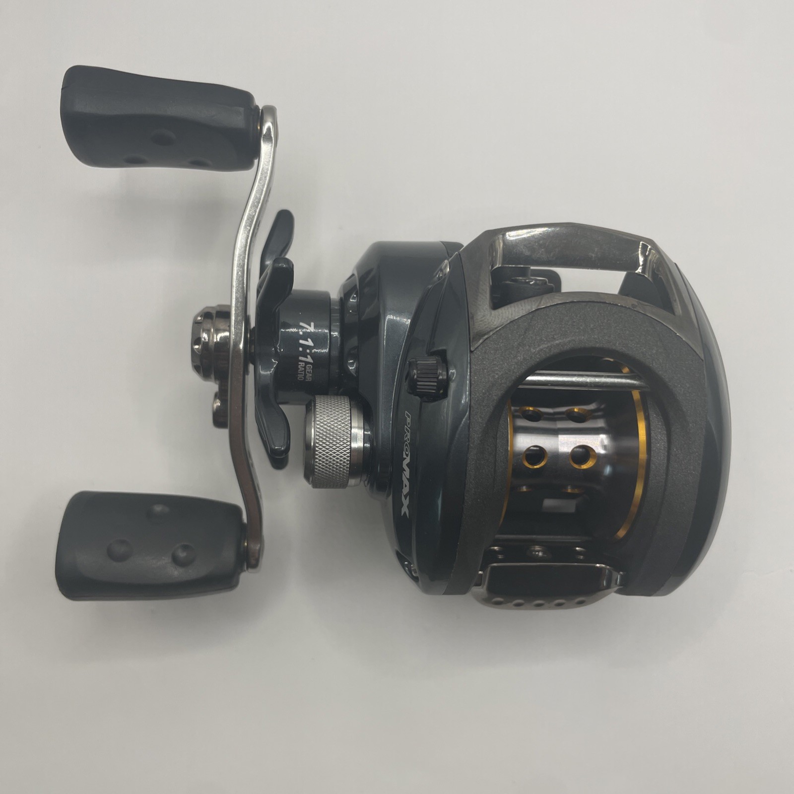 BRAND NEW Abu Garcia ProMax 2 Left Handed Baitcaster Reel 7:1:1