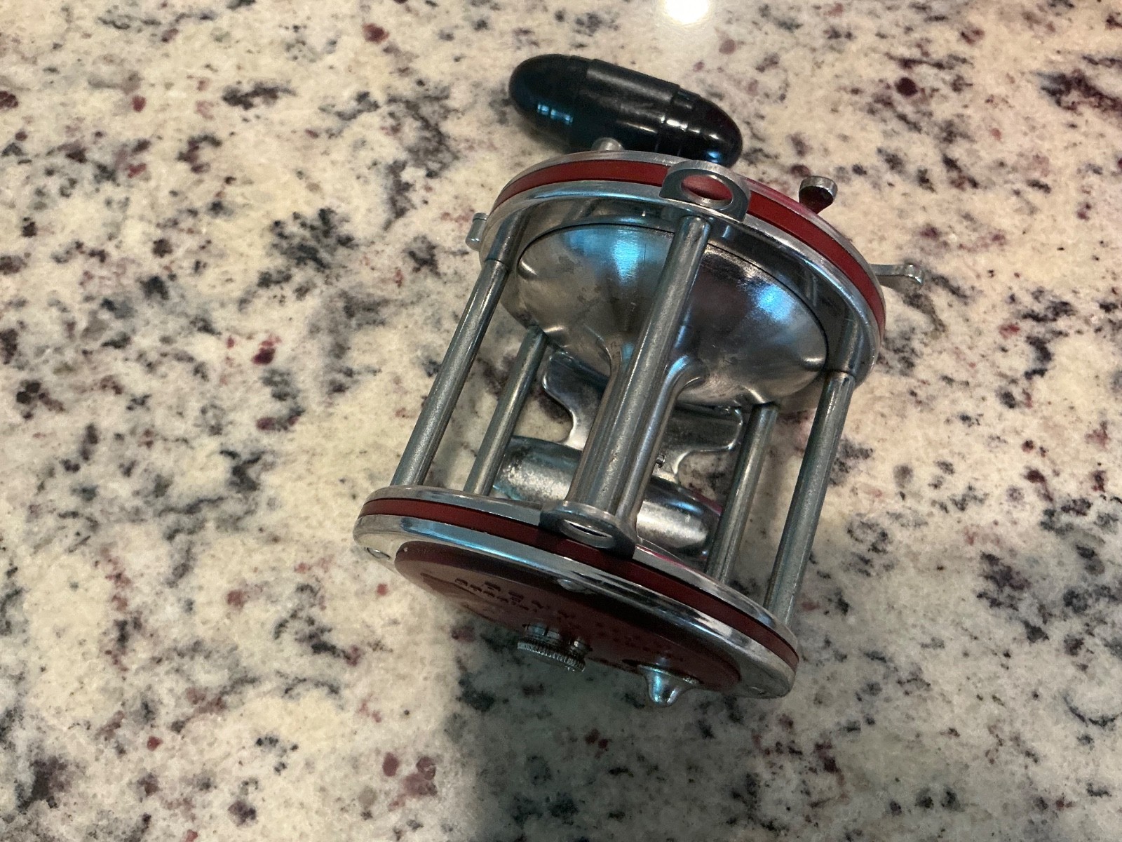 Vintage Red Penn 113H Special 4/0 Senator High Speed Ball Bearing Fishing Reel
