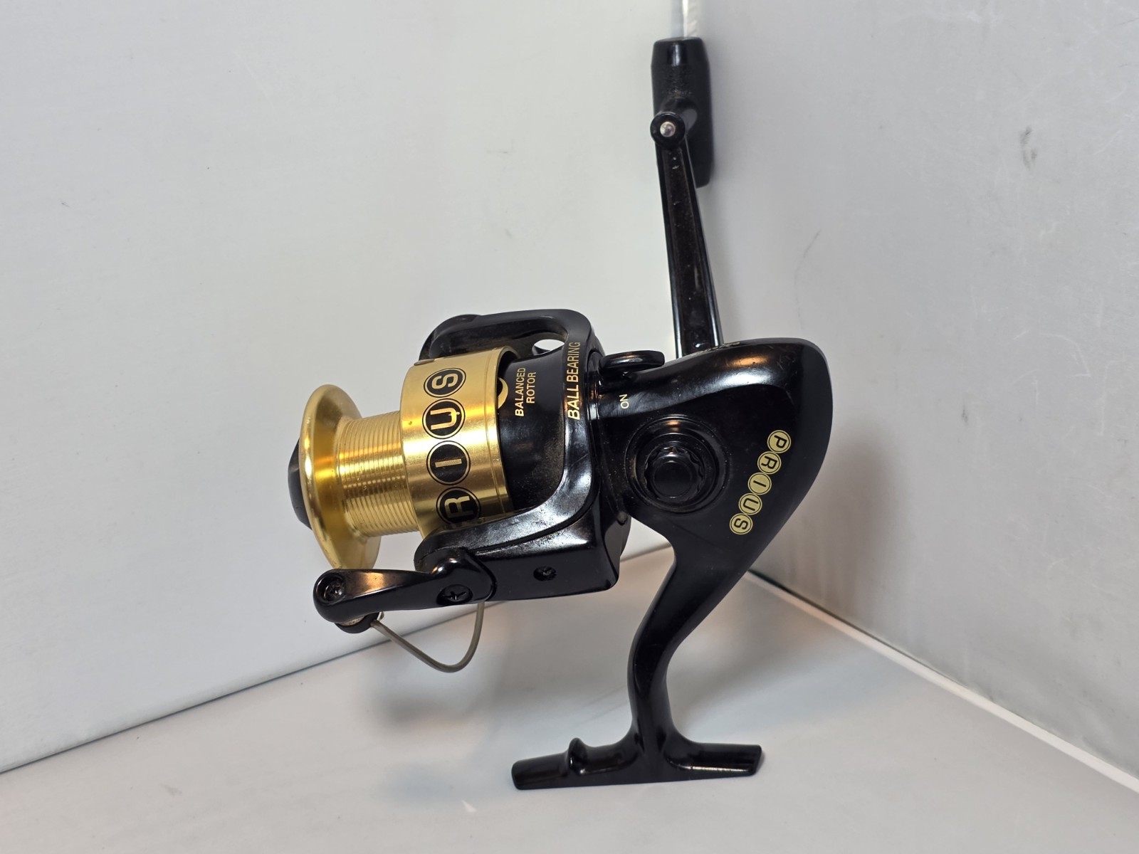Shakespear Pruis P4260CB Big-game Spinning Fishing Reel Gear Ratio 4.6:1