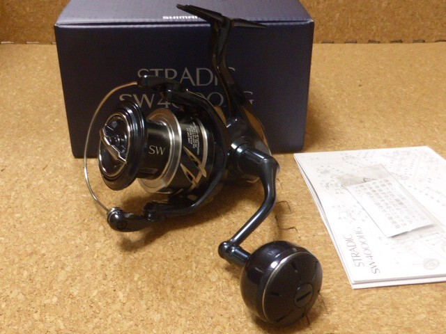 SHIMANO 24 STRADIC SW 4000XG Spinning Reel HAGANE BODY S A-RB New in Box