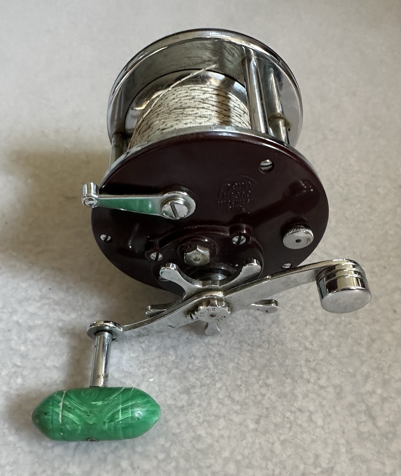 Penn 309 Super Peer Level Wind fishing reel Stainless steel Bakelite 1960’s EXC