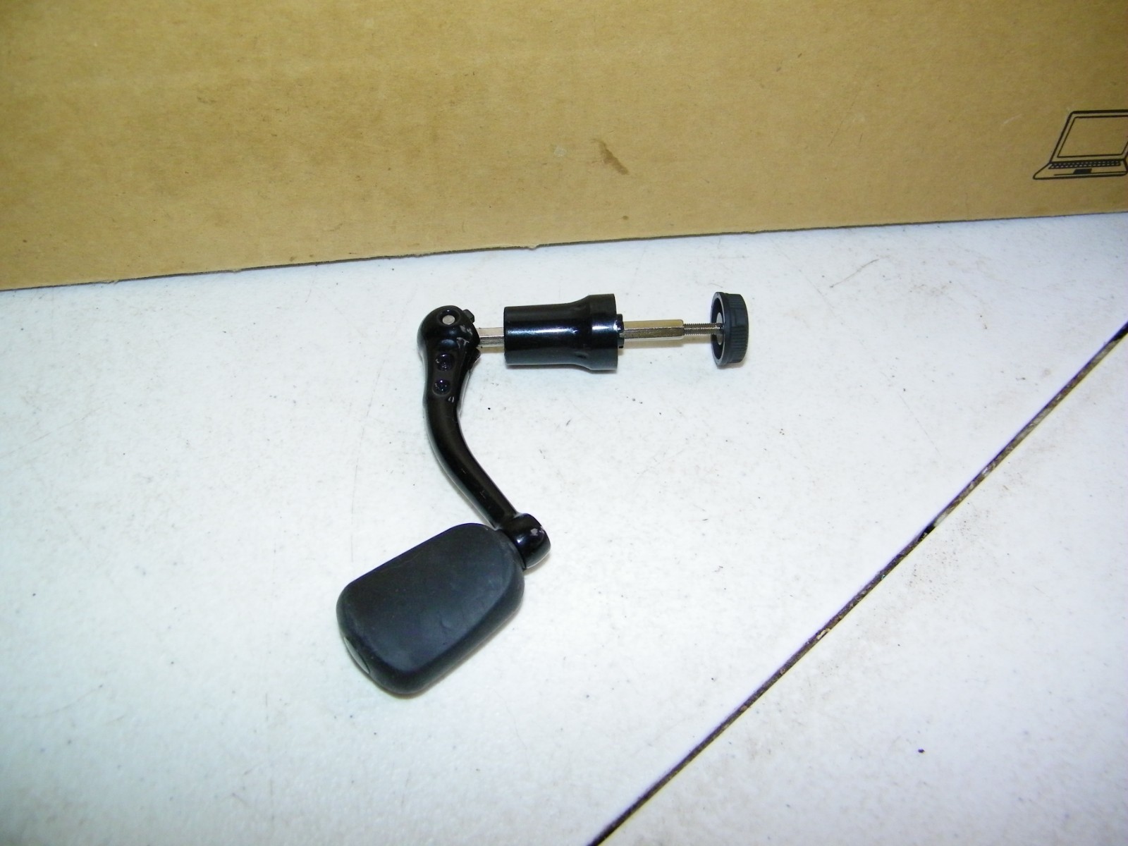 Bass Pro Shops MegaCast 40 Handle & Cap Only for Parts MGTS40