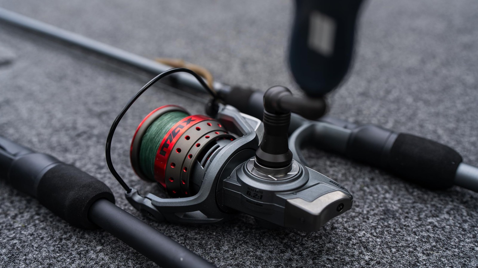 Abu Garcia Max Elite Size 3000 Spinning Fishing Reel High-Performance