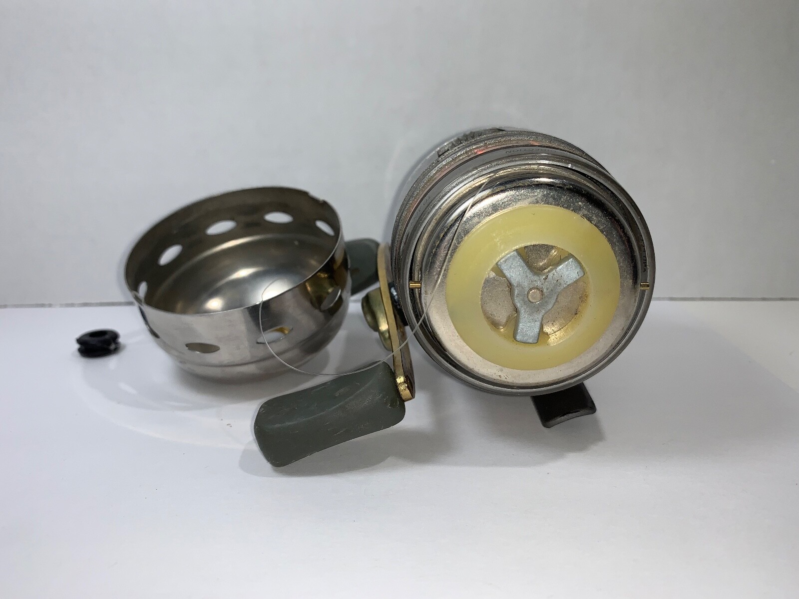 Shakespeare Synergy Steel Titanium 2000TI Closed Face Fishing Reel-China