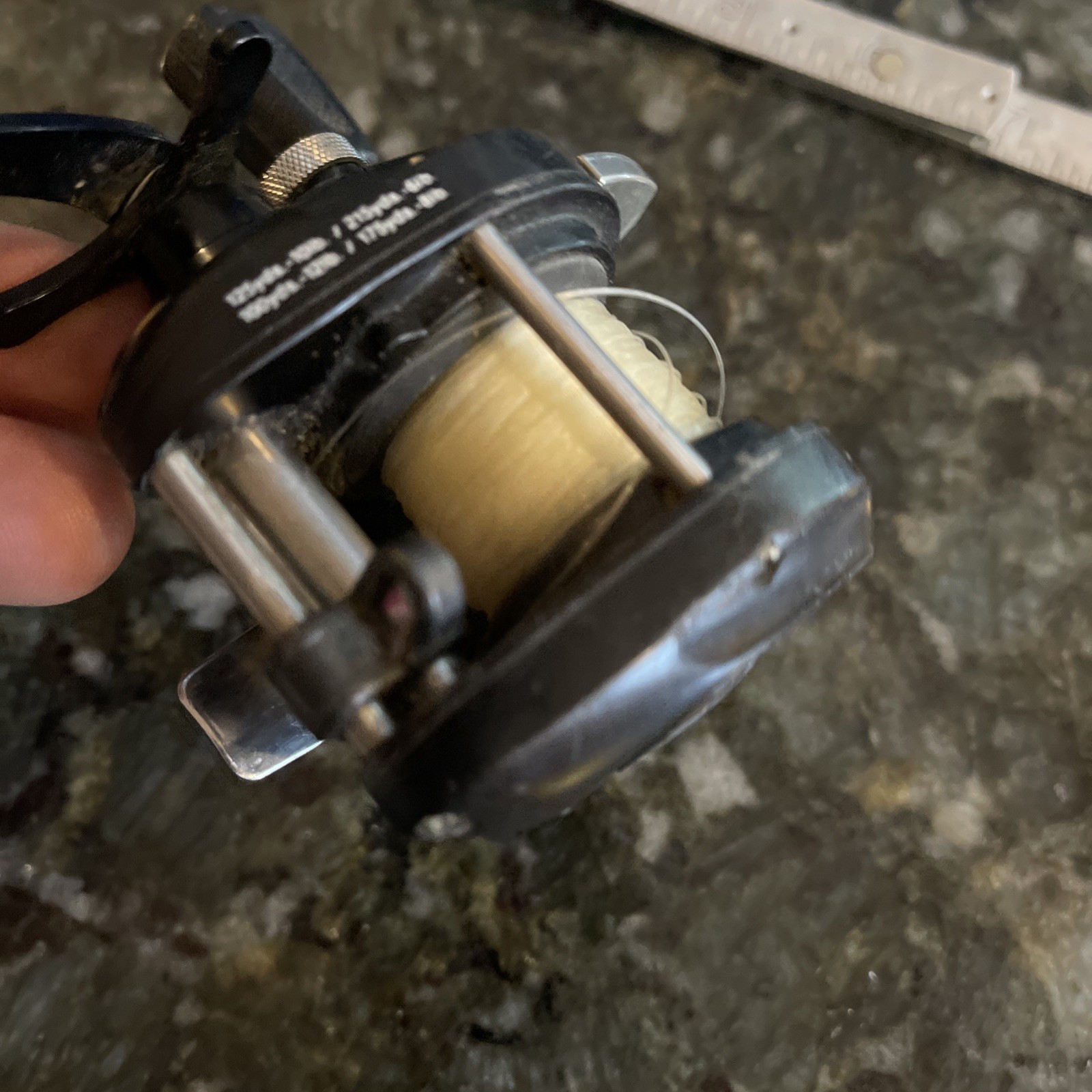 Vintage Ryobi V-MAG 3 Baitcasting Fishing Reel Magnetic Cast Control Baitcaster