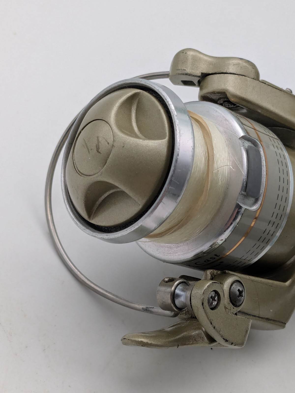 Shakespeare Sigma Summit SS 930 Spinning Reel W/ Extra Long Cast Spool 3 Bearing