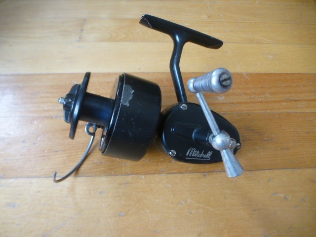 Fishing reel Mitchel 300, Half Bail, France, Very Nice Fishing Shape