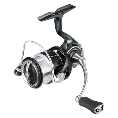 Daiwa 24 LUVIAS LT2500S-XH Spinning Reel